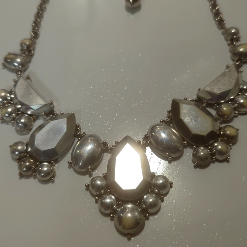 Kate Spade statement neck - Picture 2 of 4